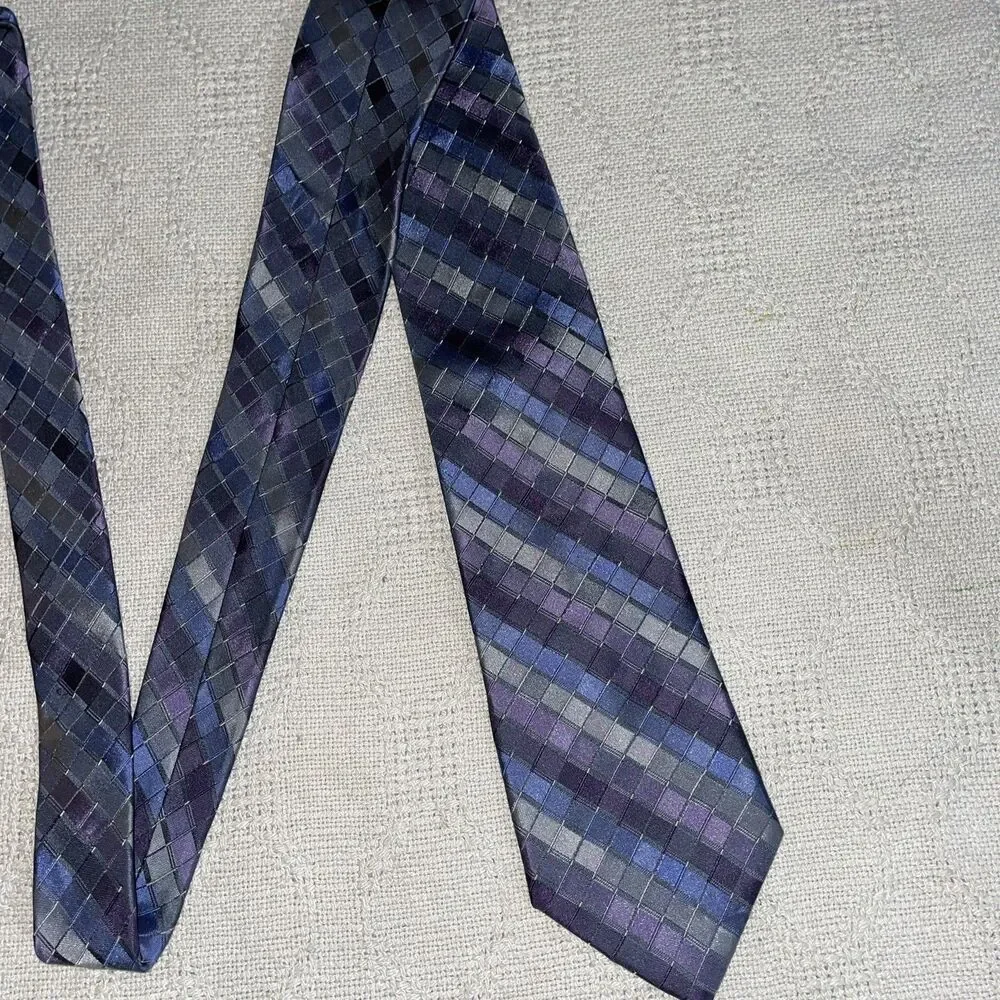 Calvin Klein Men’s Dress Tie Sz 23” 3.5” Blue Geometric Extra Long Business NWT